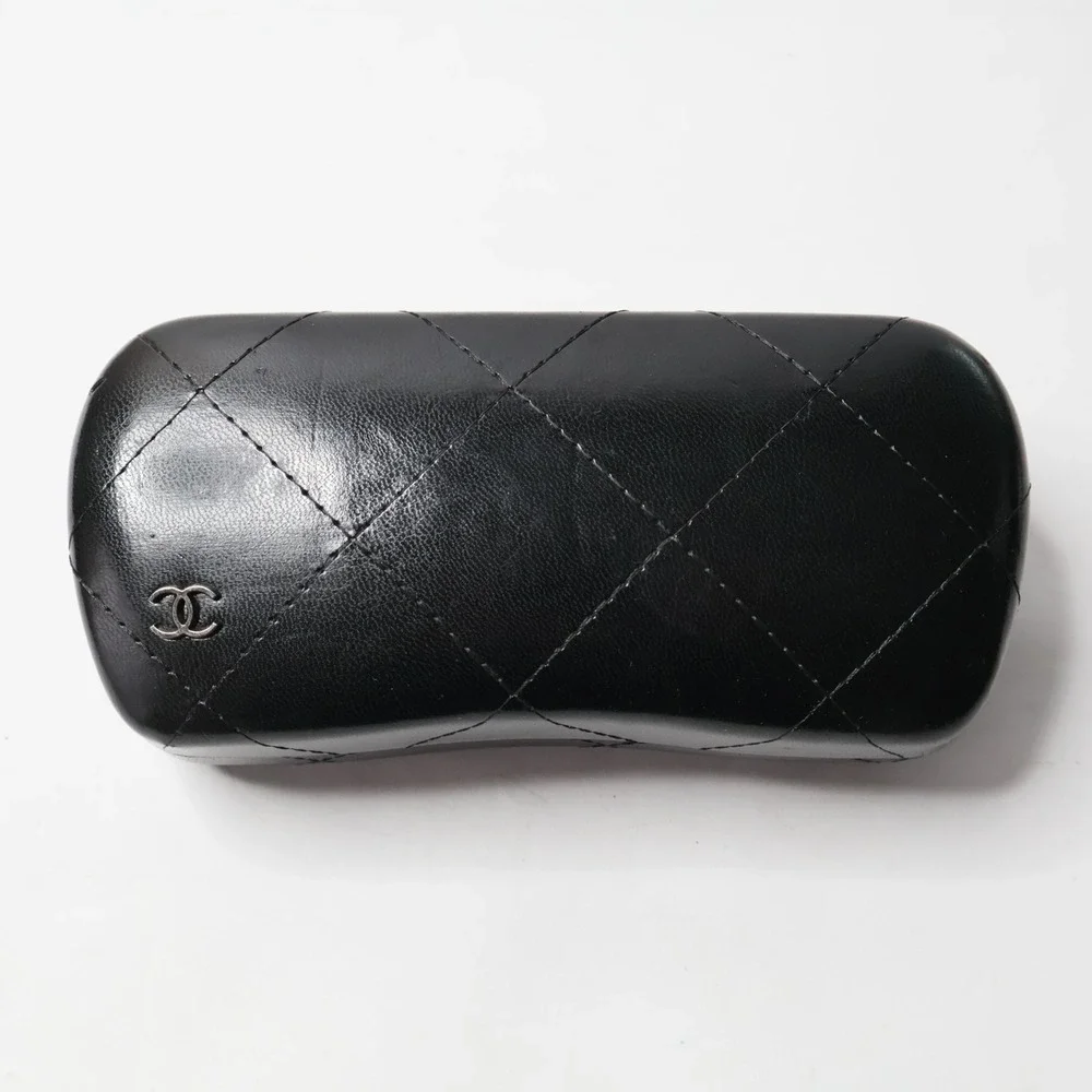 Chanel Black Quilted Leather Sunglasses Case Hard Shell CC Logo Clamshell Case‎